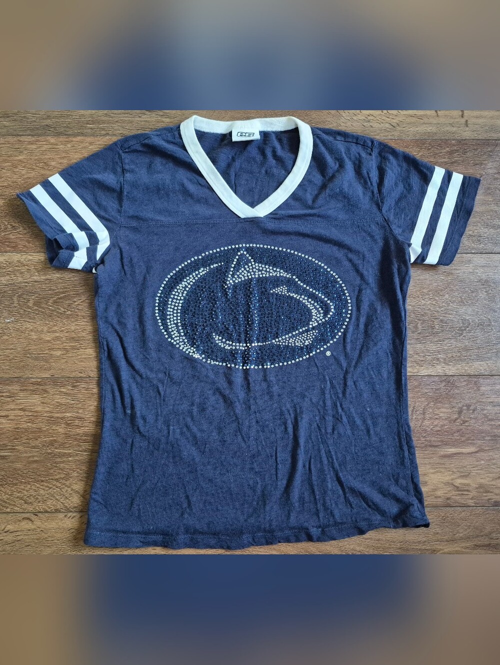 E5 Penn State Nittany Lions Womens V-Neck Tee Sz M Embellished Rhinestones